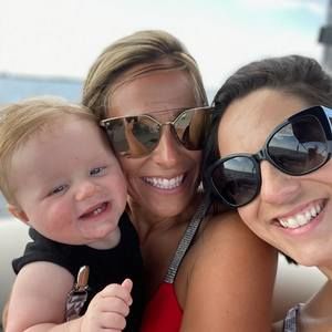 Meet your Posher, Deena